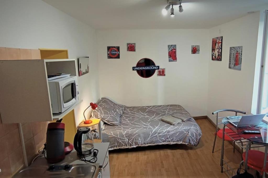 Appartement Au Calme Avec Wifi 里摩日 外观 照片