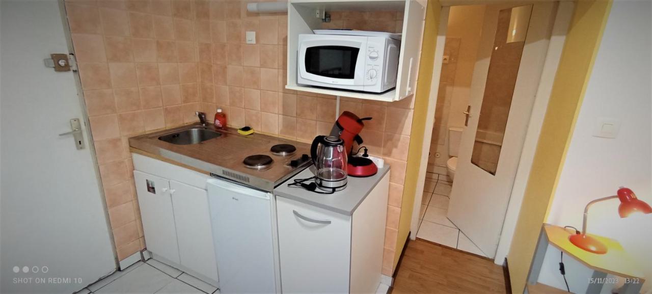 Appartement Au Calme Avec Wifi 里摩日 外观 照片