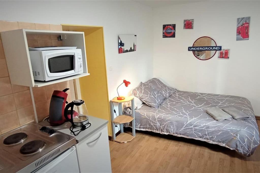 Appartement Au Calme Avec Wifi 里摩日 外观 照片
