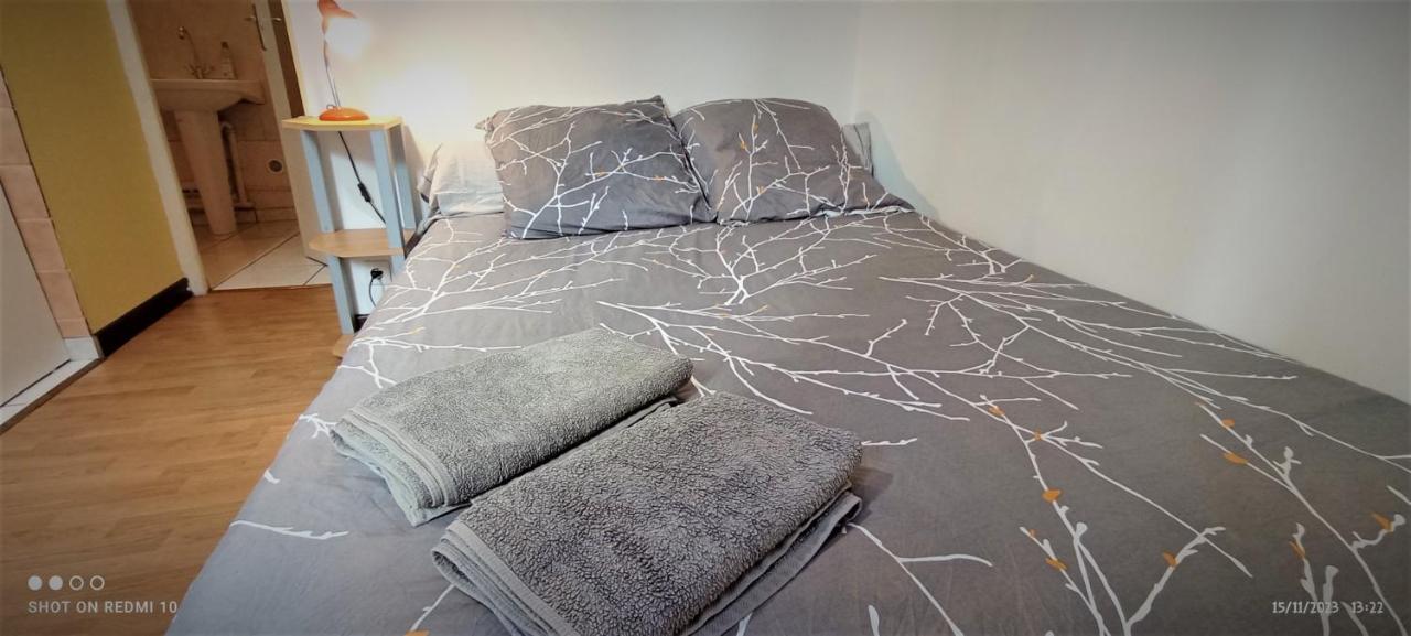Appartement Au Calme Avec Wifi 里摩日 外观 照片
